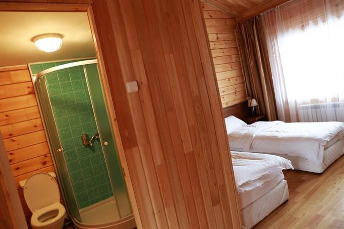 Отель Novik Country Club