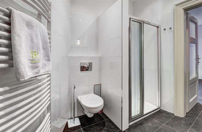 4 Arts Suites