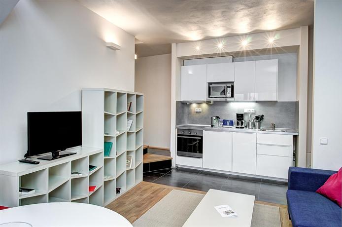 4 Arts Suites