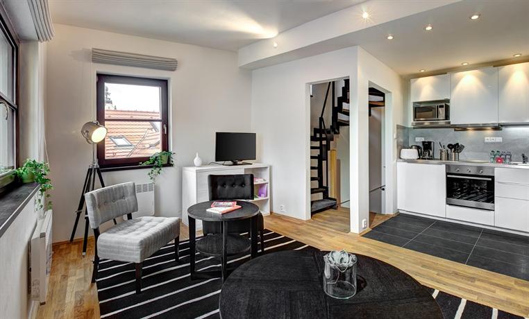 4 Arts Suites