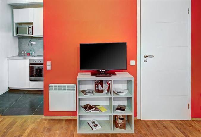 4 Arts Suites