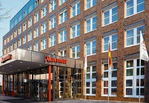 Cologne Marriott Hotel 호엔촐레른 브리지 Germany thumbnail