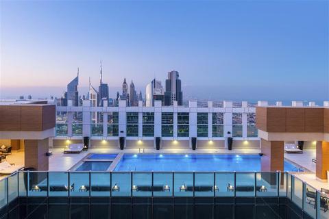 Sheraton Grand Hotel Dubai Cavalli Club United Arab Emirates thumbnail
