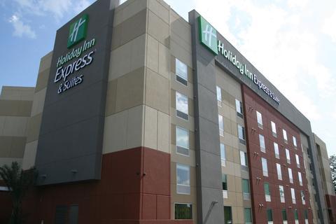 Holiday Inn Express & Suites San Antonio Medical Center North