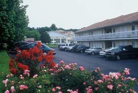 Honeysuckle Inn & Conference Center