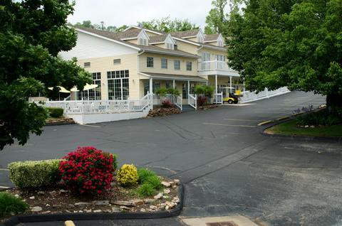 Honeysuckle Inn & Conference Center