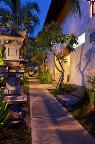 The Khayangan Dreams Villas