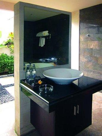 The Khayangan Dreams Villas