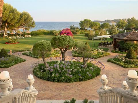 The St Regis Mardavall Mallorca Resort