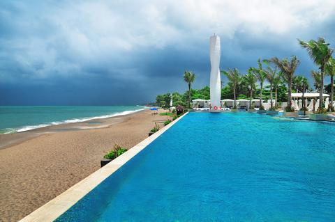 Lv8 Resort Hotel Berawa Beach Indonesia thumbnail