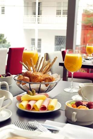 Sol de Oro Hotel & Suites