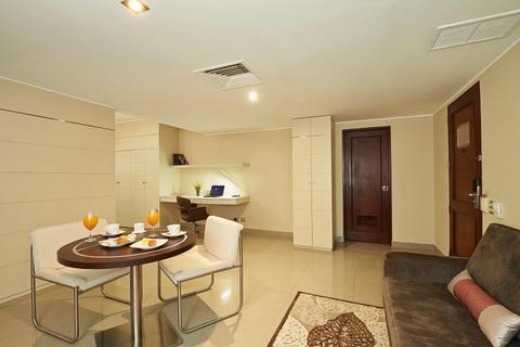 Sol de Oro Hotel & Suites