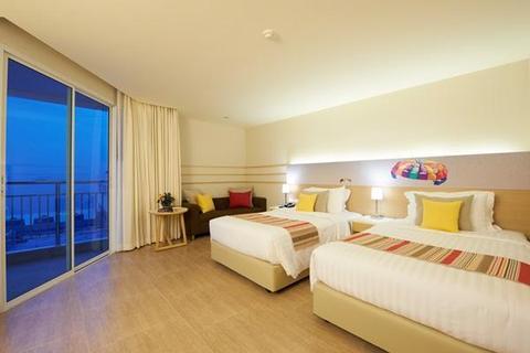 โรงแรมพัทยา ซีวิว (Pattaya Sea View Hotel)