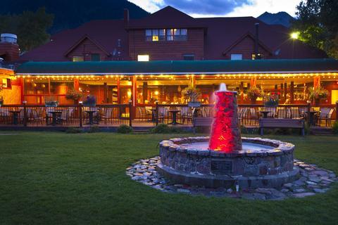 Bayshore Inn Resort and Spa Red Rock Canyon Canada thumbnail