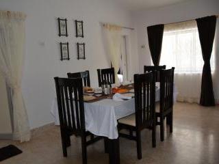 Windthistle Villa