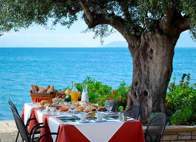 Avantis Suites Hotel