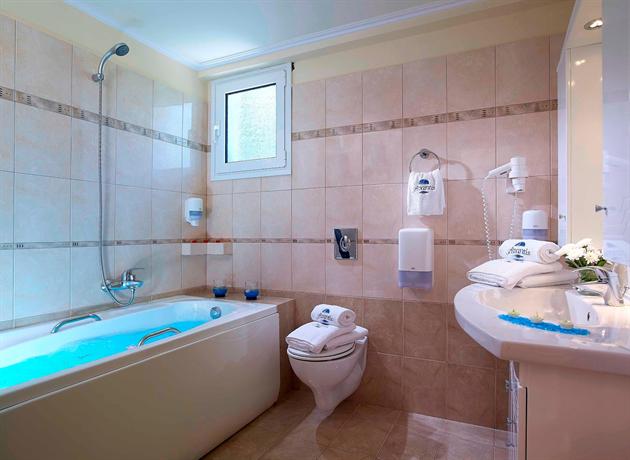 Avantis Suites Hotel