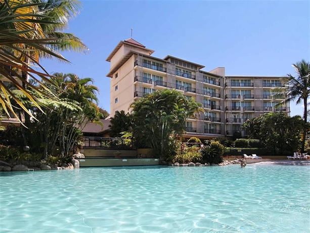 Novotel Cairns Oasis Resort