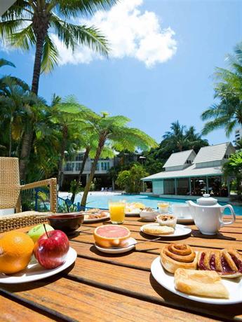 Novotel Cairns Oasis Resort