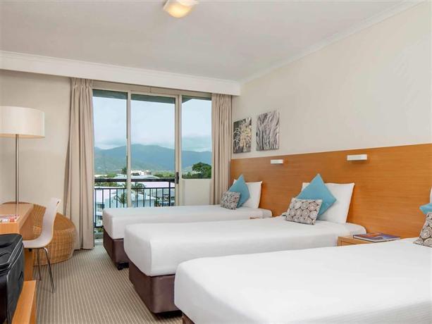 Novotel Cairns Oasis Resort