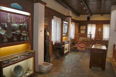 Arolithos Traditional Village Hotel