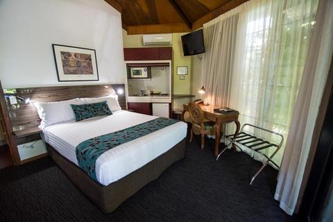 Palms City Resort