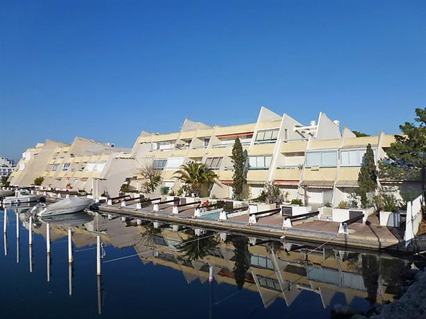plage sud port camargue 30 gard languedoc roussillon plage sud port camargue 30 gard languedoc roussillon