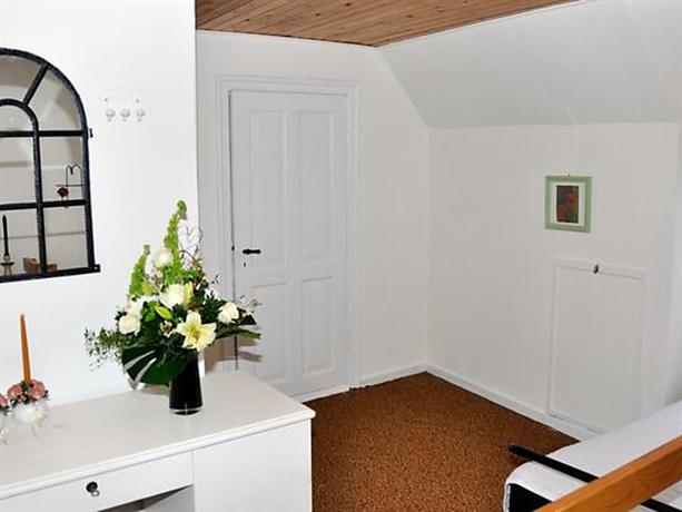 Five-Bedroom Holiday home in Vestervig 2
