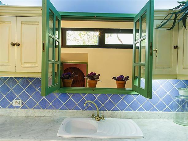 Villa Cloty