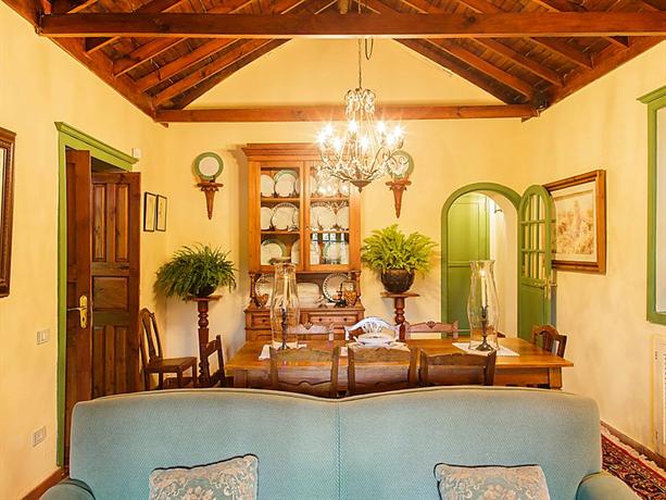 Villa Cloty