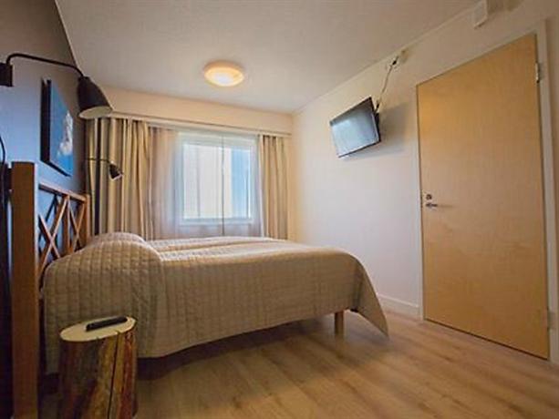 Luotsihotelli standard room 110 eur nig Oulu - dream vacation