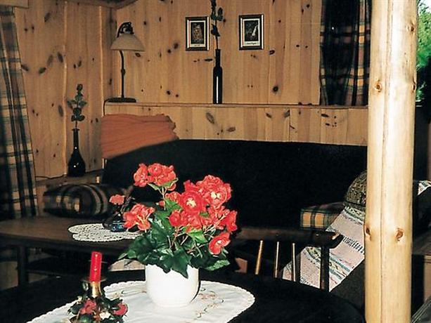 Two-Bedroom Holiday home in Straumsbukta 1
