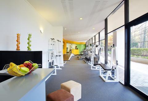 Crowne Plaza Canberra