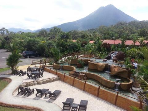 Volcano Lodge Hotel & Thermal Experience