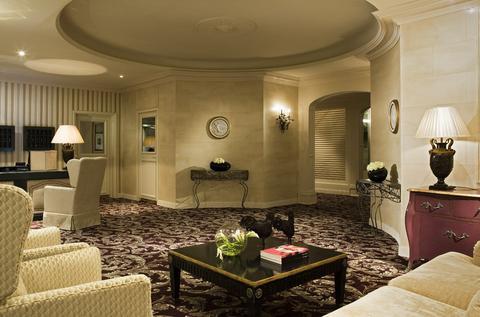 Chateau Hotel Grand Barrail