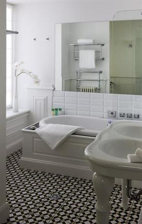Chateau Hotel Grand Barrail