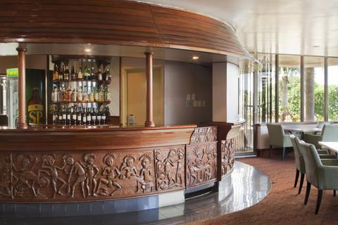 Crown Hotel Port Moresby