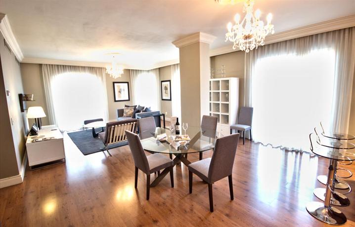 Cape Royale Luxury Suites