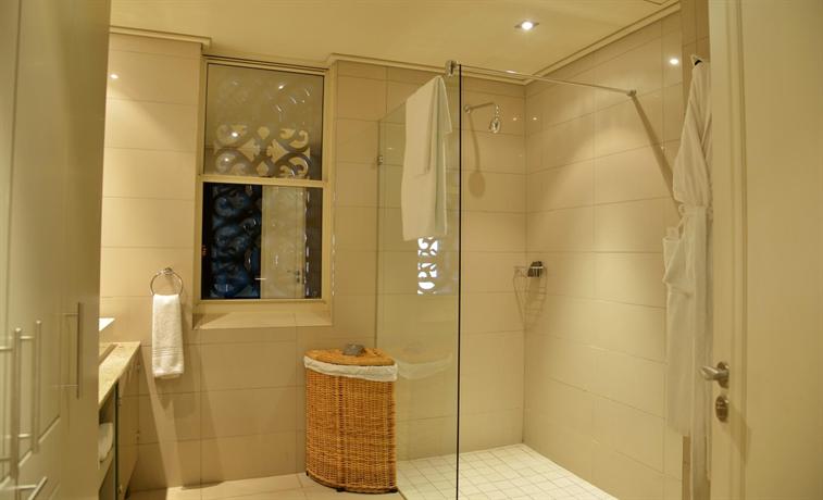 Cape Royale Luxury Suites