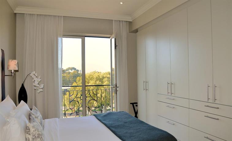 Cape Royale Luxury Suites