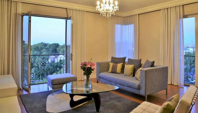 Cape Royale Luxury Suites