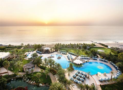 Le Meridien Al Aqah Beach Resort