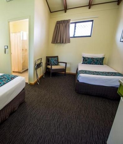 Palms City Resort