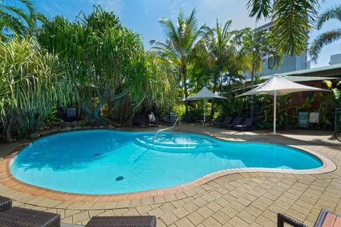 Palms City Resort