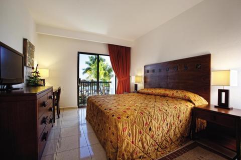 The Royal Cancun All Suites Resort