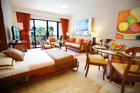The Royal Cancun All Suites Resort