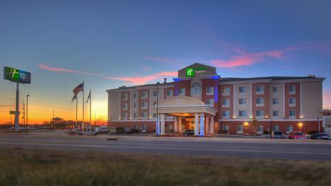 Holiday Inn Express Hotel and Suites Elk City Clinton-Sherman Industrial Airpark United States thumbnail
