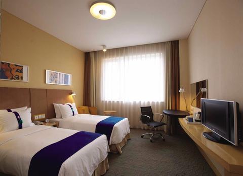 Holiday Inn Express Shanghai Zhenping