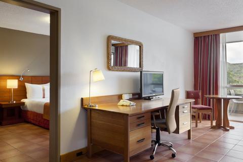 Holiday Inn & Suites Port Moresby