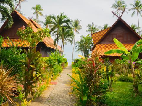 Monsoon Beach Villas